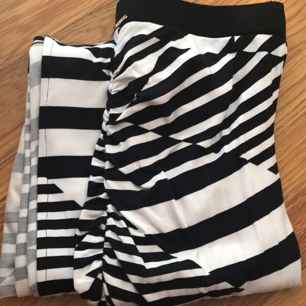 Bebe printed maxi skirt